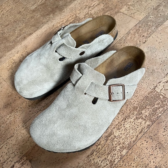 Birkenstock Shoes - Birkenstock Boston Clogs LIKE NEW